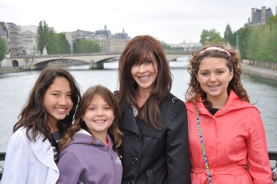 Paris 2-Hour Private Walking Tour with a Photographer - Meeting at Place Colette
