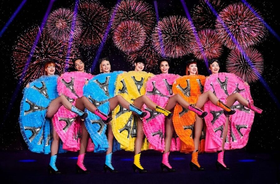 Paris: 3-Course Dinner & Show at Paradis Latin Cabaret - Seating, comfort, and visibility