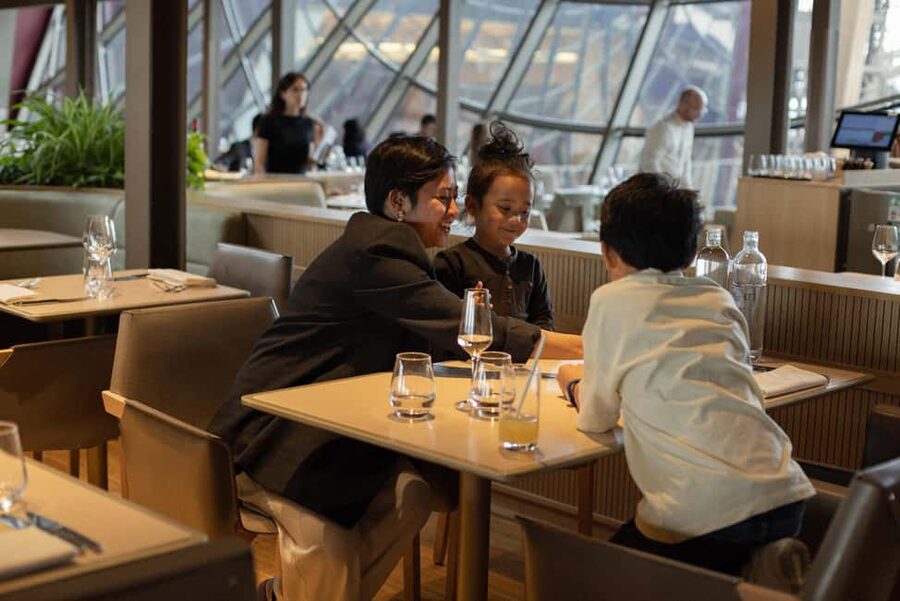 Paris: 3-Course Lunch at Eiffel Tower's Madame Brasserie - Key points to know before booking