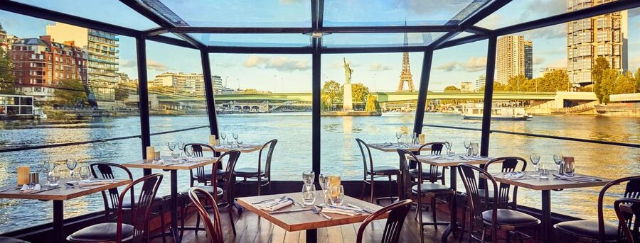 Paris: 3-Course Lunch Cruise on the River Seine - A Seine lunch with Paris on both sides