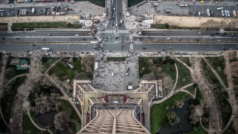 Paris: Access Eiffel Tower Summit or Second Level - The summit option and the extra wait