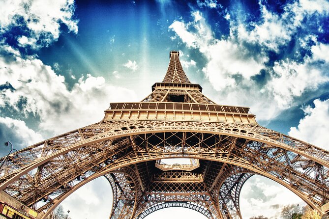 Paris Airports Private Roundtrip Transfer - Key points to know before booking