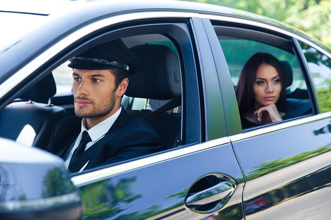 Paris Airports Private Roundtrip Transfer - From customs to your Paris address