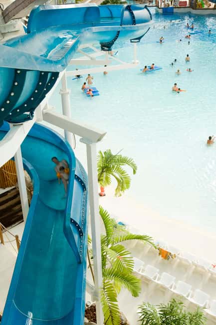 Paris: Aquaboulevard Water Park Entrance Ticket - Aquaboulevard at a Glance