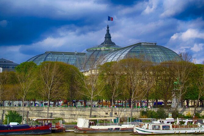 Paris Arc de Triomphe Entry and Mini Walking Tour - Grand Palais and Petit Palais near the Seine