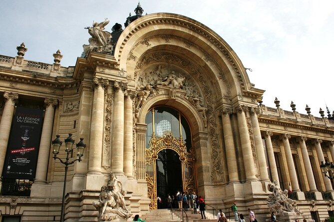 Paris Arc de Triomphe Entry and Mini Walking Tour - Timing, meeting point, and physical demands