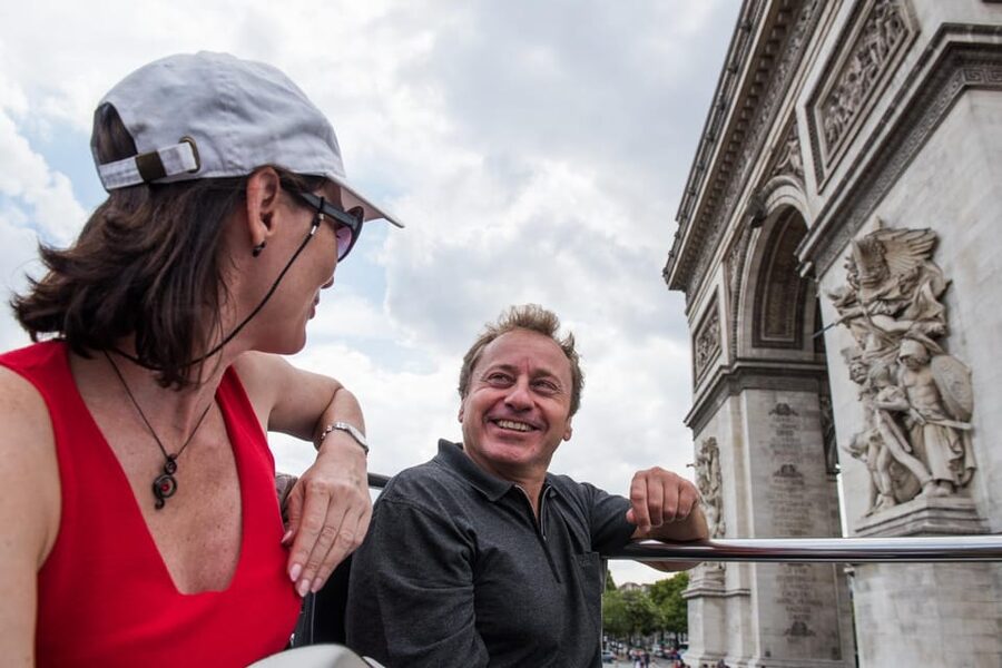 Paris: Arc de Triomphe Ticket & Big Bus Hop-on Hop-off Tour - Audio commentary and staff support