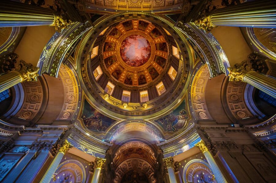 Paris: Aura Invalides Immersive Experience Entry Ticket - How the Music and Light Work Together
