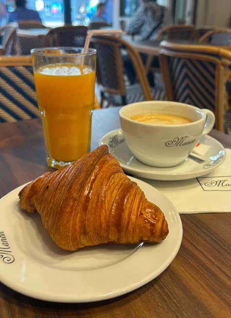 Paris: Baking Insider Experience with a Professional Baker - Shaping Baguettes by Hand