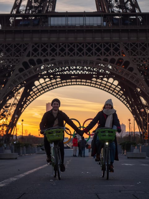 Paris Before the Crowds: Sunrise Bike Tour with Breakfast - The Breakfast Finish