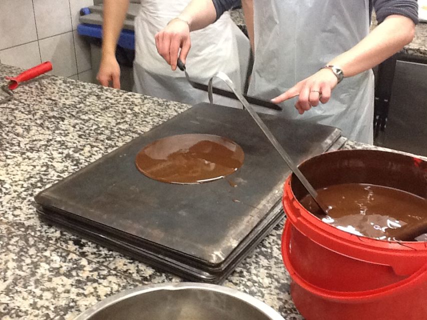 Paris: Behind the Scenes Bakery Tour with Breakfast - Seeing the bakery from the inside