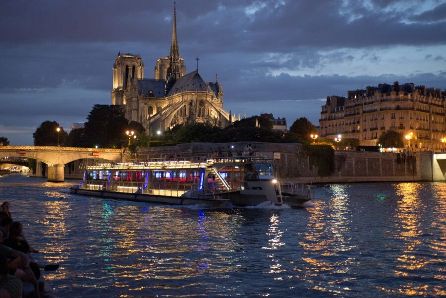 Paris: Big Bus Hop-on Hop-off Tour and Seine River Cruise - Why this is a useful first look at Paris