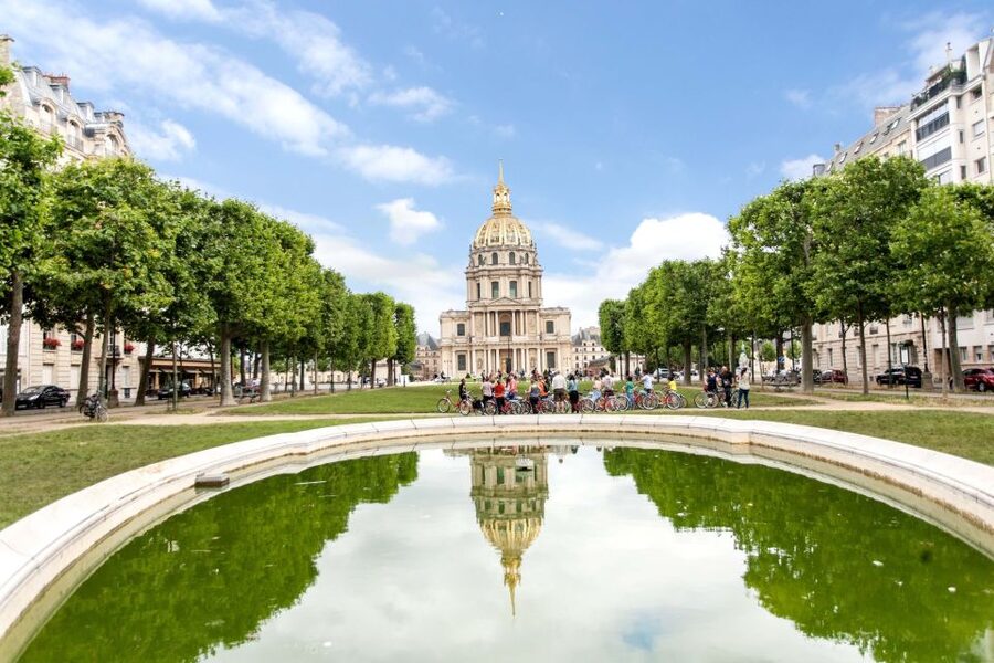 Paris Bike Tour: Eiffel Tower, Place de la Concorde & More - What the guides add to the ride