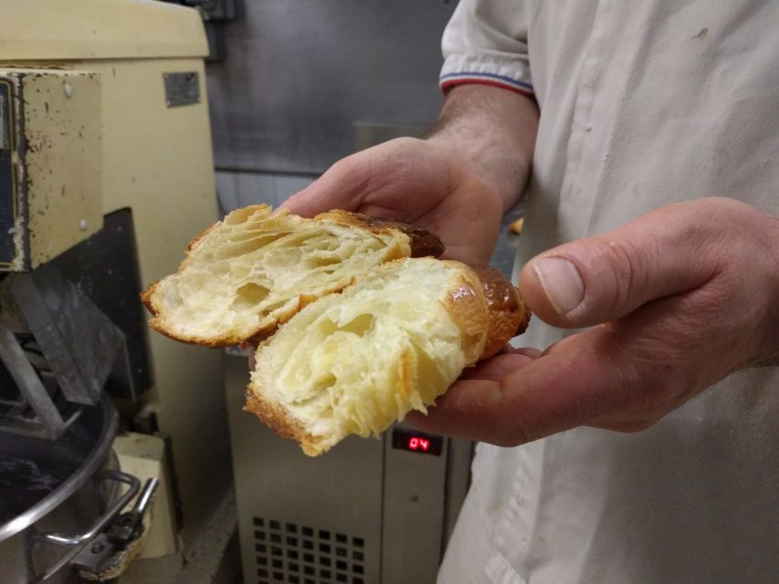Paris: Bread and Croissant-Making Class - Classic baguette and La Parisse