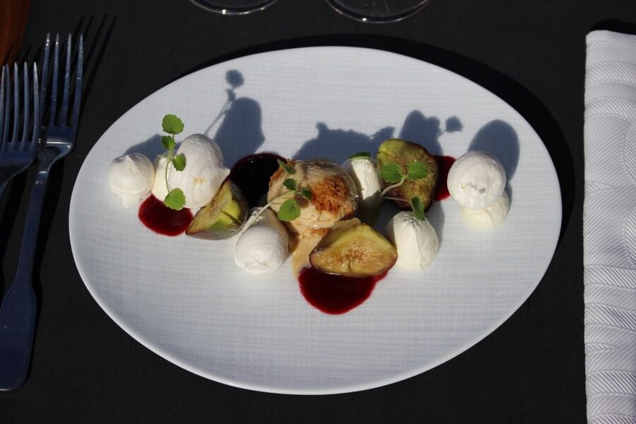 Paris: Bustronome Gourmet Dinner Tour - At a glance
