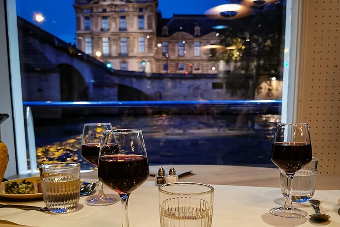 Paris Capitaine Fracasse 3 Course Seine River Dinner Cruise - Practical ways to get more from the evening