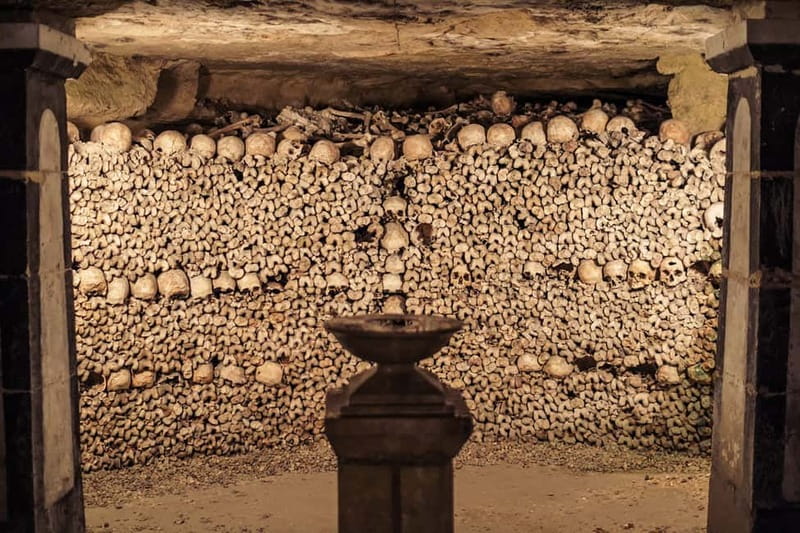 Paris: Catacombs Special Access Tour - Timing your Catacombs visit