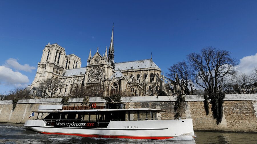 Paris: Champagne Tasting Cruise Departure from Eiffel Tower - The best time to go