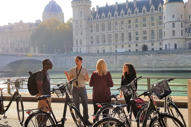 Paris: Charming Nooks and Crannies Bike Tour - Saint Germain des Prés and the café tradition