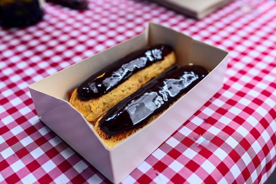 Paris: Chocolate and Pastry Tour with Tastings - Summer ice cream and seasonal changes