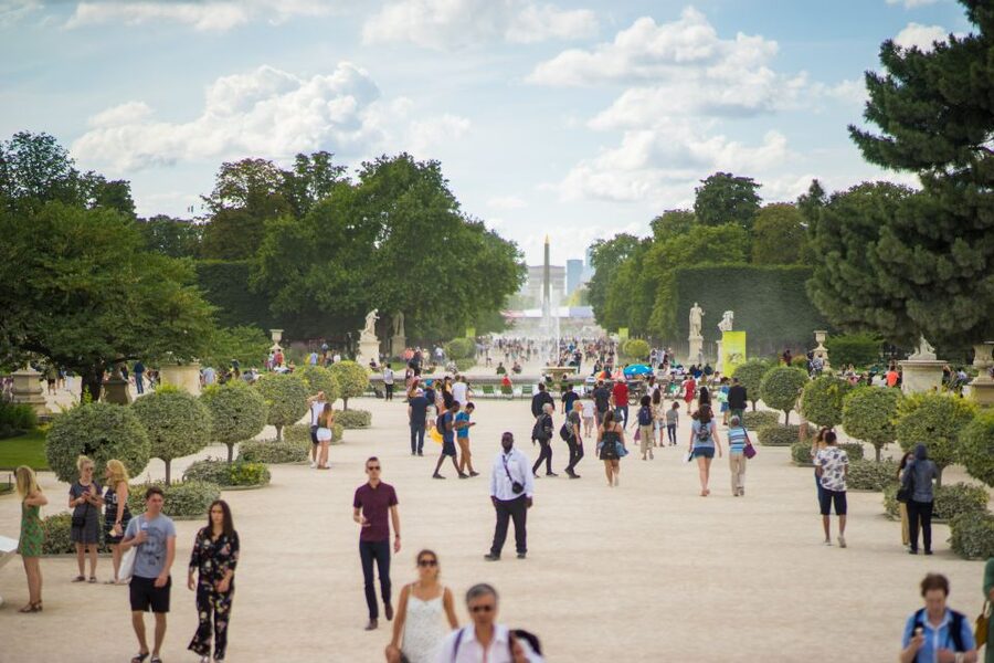 Paris: City Center Group Tour in German - Place de la Concorde and the Revolution