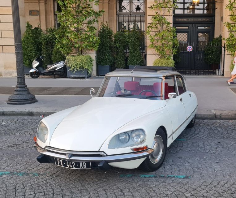 Paris: City Discovery Tour by Vintage Citroën DS Car - From the Champs-Élysées to the Arc de Triomphe