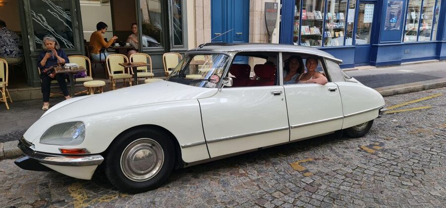 Paris: City Discovery Tour by Vintage Citroën DS Car - Saint-Germain-des-Prés, the Panthéon, and the Left Bank