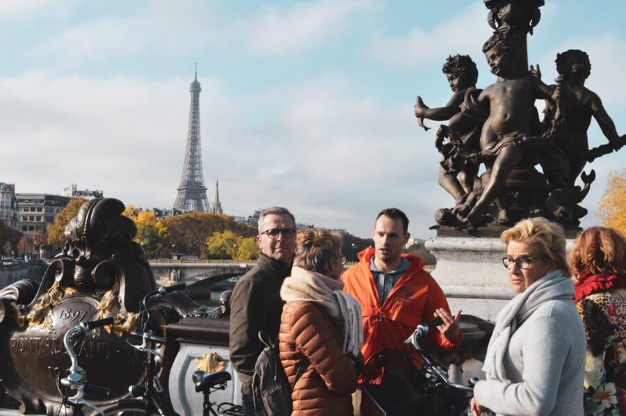 Paris: City Highlights Bike Tour - Why a bike works so well in central Paris