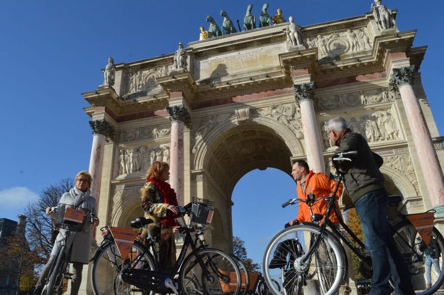 Paris: City Highlights Bike Tour - Rue de Rivoli and Hôtel de Ville