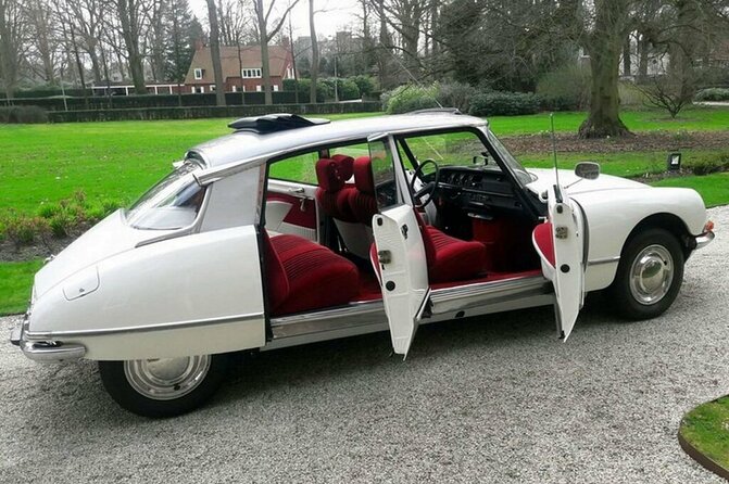 Paris City Tour 2h00 Citroën DS Vintage with Open Roof - Key things to know before booking