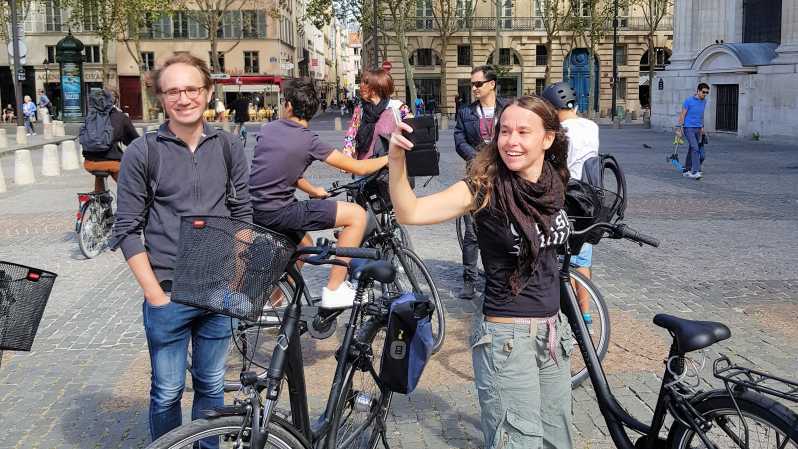 Paris: City Treasures Bike Tour - Who should book this ride?