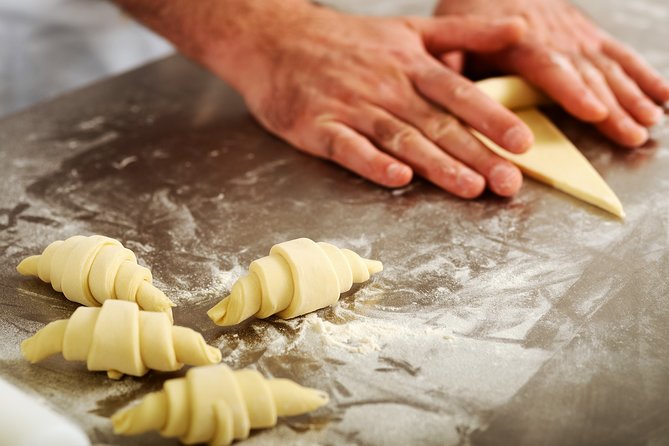 Paris Croissant Small-Group Baking Class with a Chef - Key points at a glance