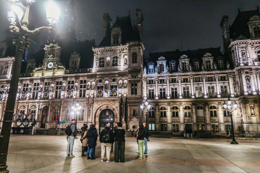 Paris: Dark History and Ghostly Guided Walking Tour - Ghosts of theaters and the Paris Opera