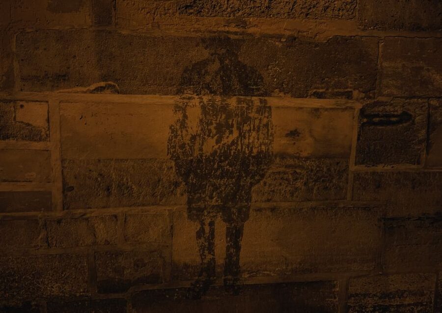 Paris: Dark History and Ghostly Guided Walking Tour - The curse, the vampire, and the final story