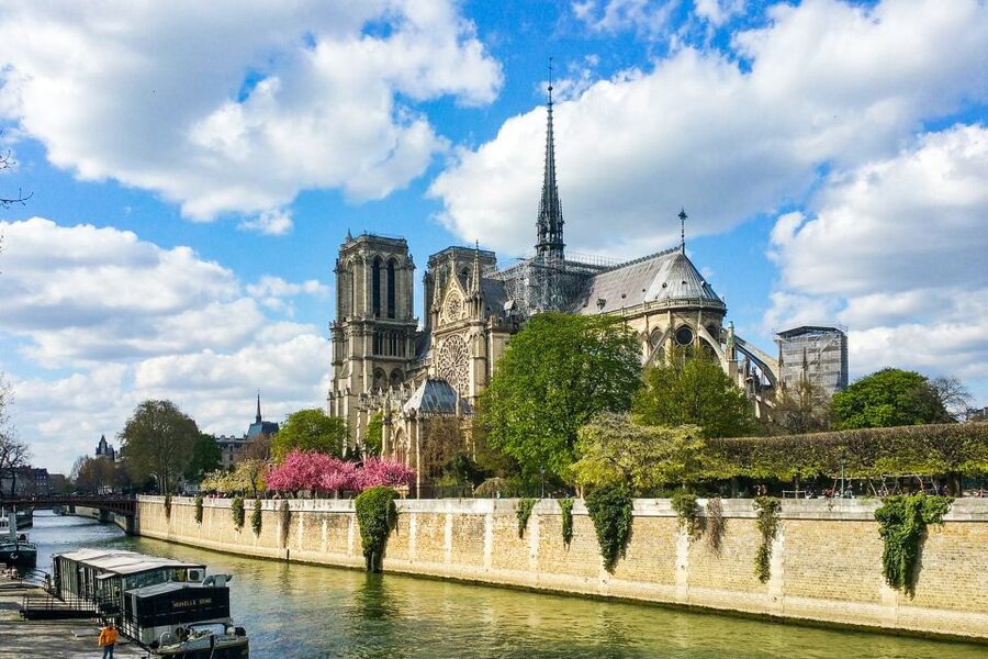 Paris: Day or Sunset Cruise with Drink, Ice Cream or Dessert - Palais de Chaillot and the Eiffel Tower finale