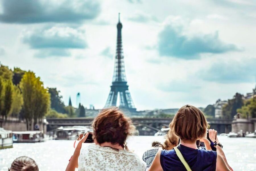 Paris: Day or Sunset Cruise with Drink, Ice Cream or Dessert - From Les Invalides to Musée d’Orsay