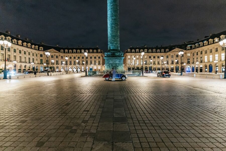 Paris: Discover Paris by Night in a Vintage Car with a Local - Montmartre and detours beyond the standard route