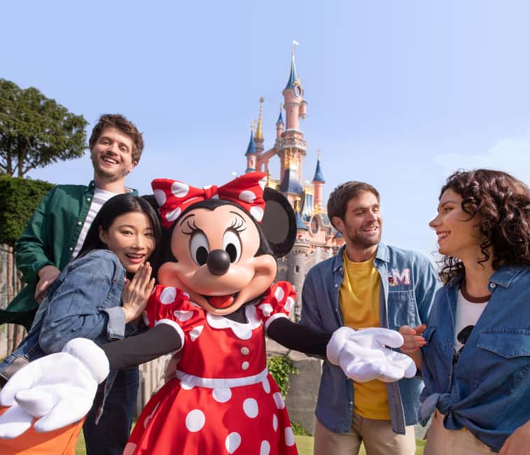 Paris: Disneyland Paris Ticket with Transfer - Planning the first three hours inside