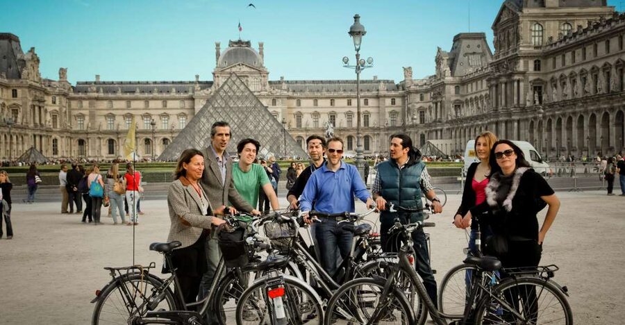 Paris: E-bike tour - Monumental and Hidden Paris - Returning through the Marais
