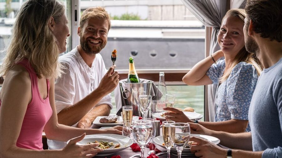 Paris: Early Evening Dinner Cruise on the River Seine - The first course: salmon and leek fondue