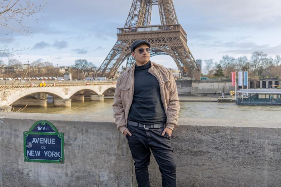 Paris: Eiffel Area Private Photoshoot - Why the private format matters
