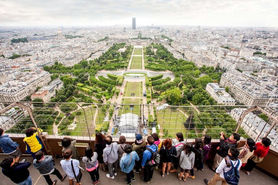Paris: Eiffel Tower Access by Elevator & Seine River Cruise - What the $79 price really buys you