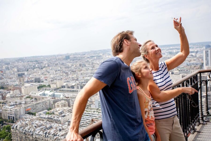 Paris: Eiffel Tower Access by Elevator & Seine River Cruise - Who should book this experience
