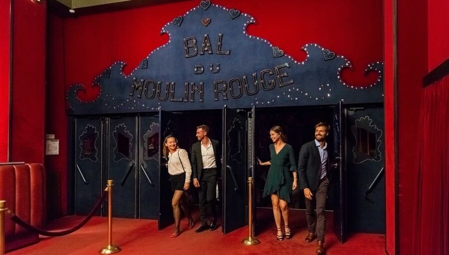 Paris: Eiffel Tower Dinner Cruise with a Moulin Rouge Show - FAQ
