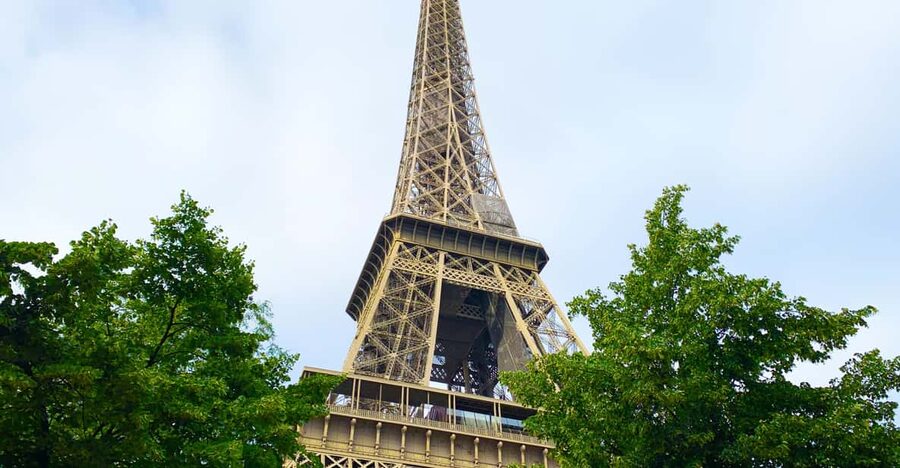 Paris: Eiffel Tower Elevator 2nd Level and Summit Access - The 2nd floor is the heart of the visit