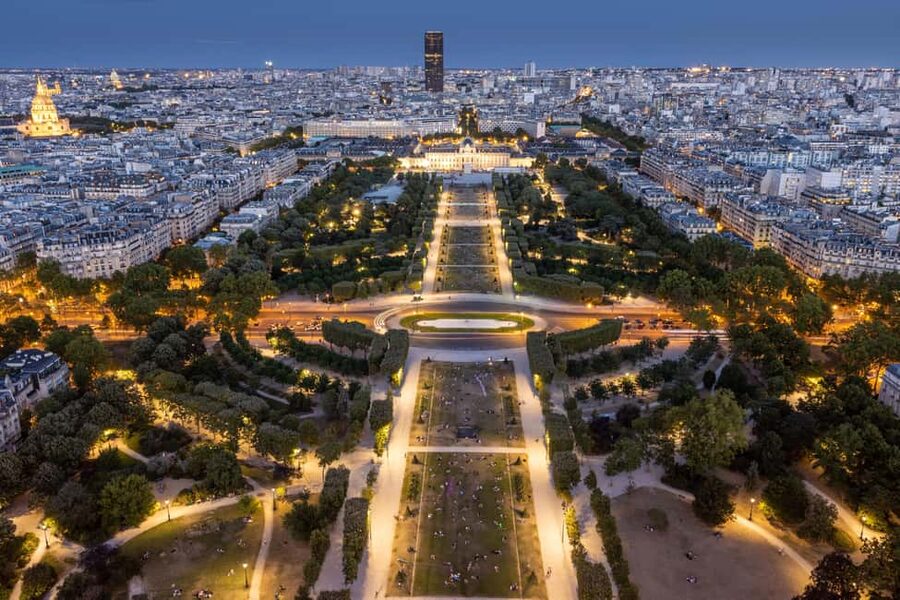 Paris: Eiffel Tower Guided Tour|Summit & second floor access - Key points at a glance
