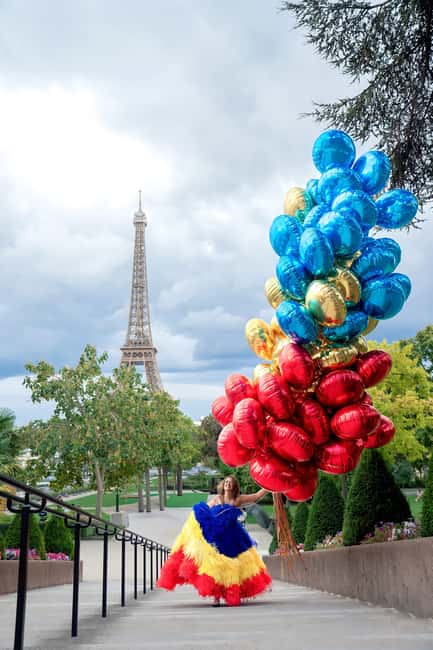 Paris: Eiffel Tower & Louvre Private Photoshoot - What you receive after the session