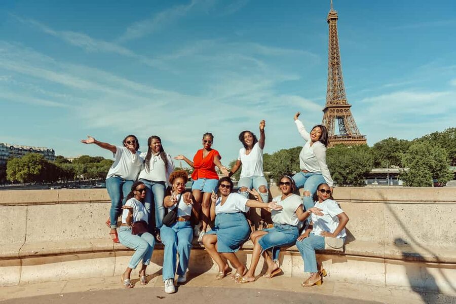 Paris: Eiffel Tower Street Photoshoot - Why This Eiffel Tower Photoshoot Works