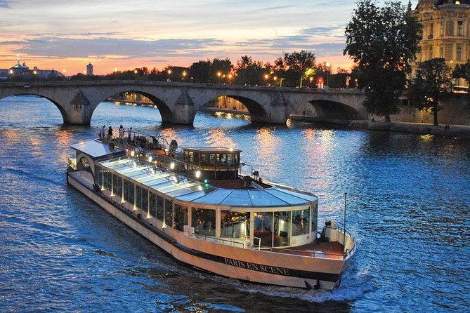 Paris en Scene 3 Course Seine River Dinner Cruise - Boarding at Île aux Cygnes near Bir-Hakeim