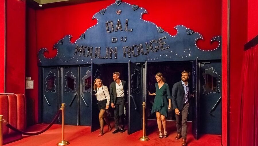 Paris: Evening Sightseeing Tour and Moulin Rouge Show - The coach ride past illuminated Paris